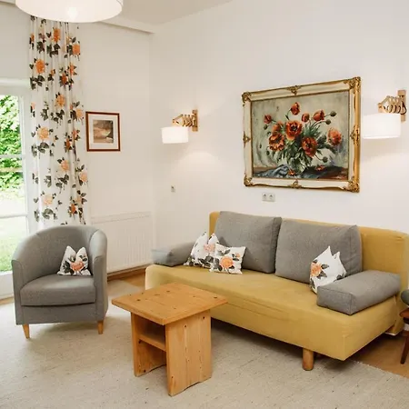 Bio-landpension Monika 酒店 洛伊塔施